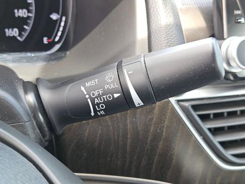 Used 2018 Honda Accord Touring image 15