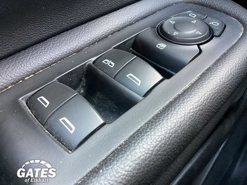 Used 2023 GMC Terrain SLE w/ Driver Convenience Package FWD image 22