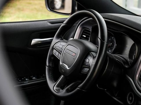 Used 2022 Dodge Charger R/T w/ Blacktop Package RWD image 11