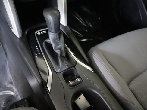 Used 2024 Toyota Corolla Cross AWD Hybrid image 16