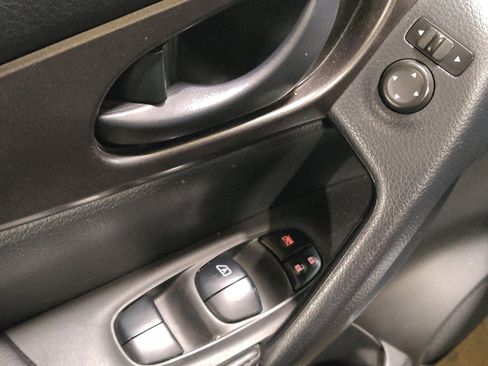 Used 2021 Nissan Rogue Sport S FWD image 27