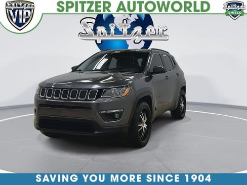 Used 2019 Jeep Compass Latitude AWD/4WD image 4