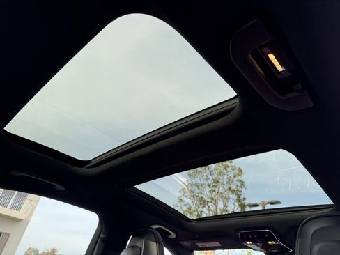 Used 2024 Mercedes-Benz C 300 4MATIC Sedan image 7