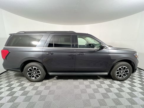 Used 2024 Ford Expedition Max XLT image 2