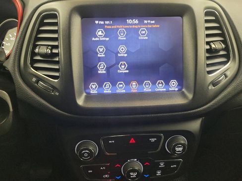 Used 2020 Jeep Compass Trailhawk AWD/4WD image 25