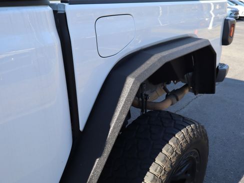 Used 2023 Jeep Gladiator Sport image 43