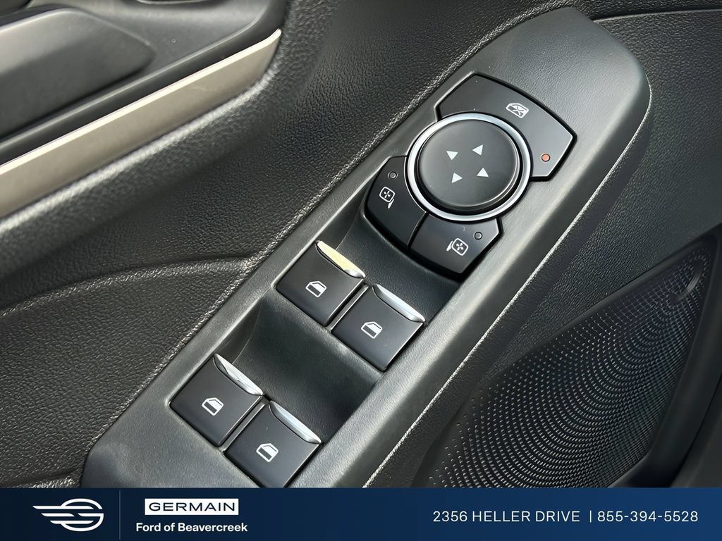 Used 2022 Ford Escape SE w/ SE Sport Appearance Package FWD image 12