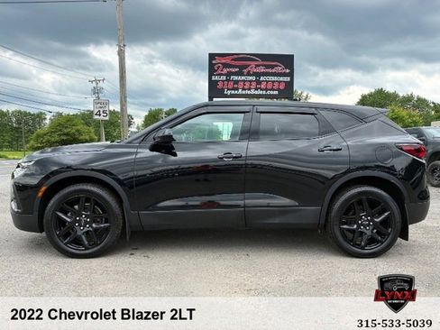 Used 2022 Chevrolet Blazer LT w/ LPO, Black Accent Package AWD/4WD image 2