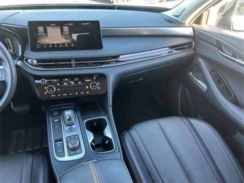 Certified 2023 INFINITI QX60 Luxe w/ Performance Audio Package image 17