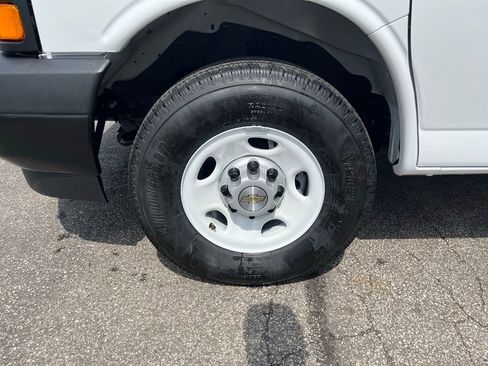 New 2025 Chevrolet Express 2500 w/ Driver Convenience Package RWD image 25