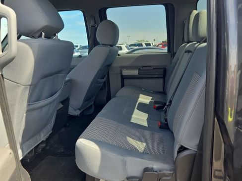 Used 2016 Ford F250 XLT w/ XLT Premium Package AWD/4WD image 9