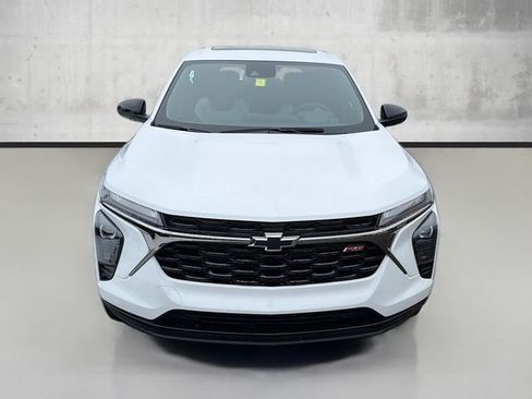 New 2026 Chevrolet Trax RS w/ Sunroof Package image 2