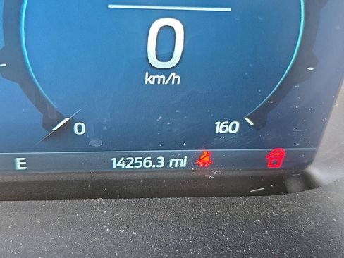 Used 2024 Ford F350 Lariat w/ Camper Package image 21