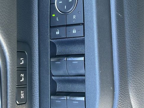 Used 2024 Toyota Land Cruiser image 26