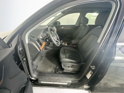 Used 2023 Audi Q5 2.0T Premium w/ Convenience Package AWD/4WD image 13