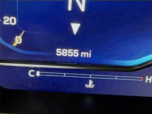 Used 2025 Chevrolet Silverado 3500 LT w/ Safety Package image 4