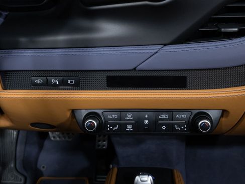 Used 2022 Ferrari F8 Tributo image 37