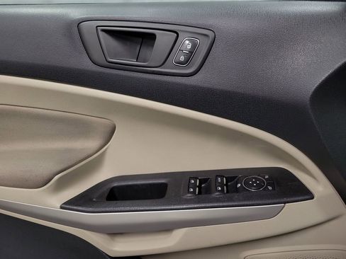 Used 2021 Ford EcoSport S image 19