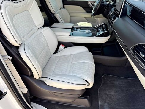 Used 2021 Lincoln Navigator Black Label AWD/4WD image 22