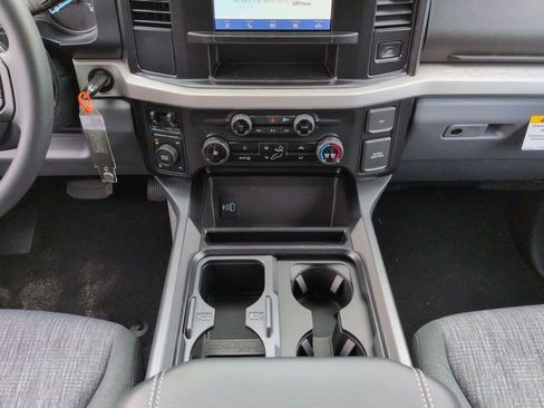 New 2026 Ford F250 XLT w/ FX4 Off-Road Package image 19