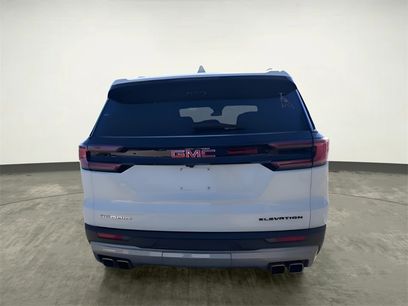 Used 2025 GMC Acadia Elevation