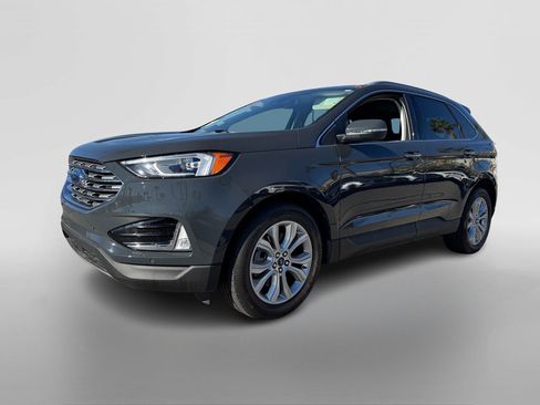 Used 2021 Ford Edge Titanium w/ Class II Trailer Tow Package image 9