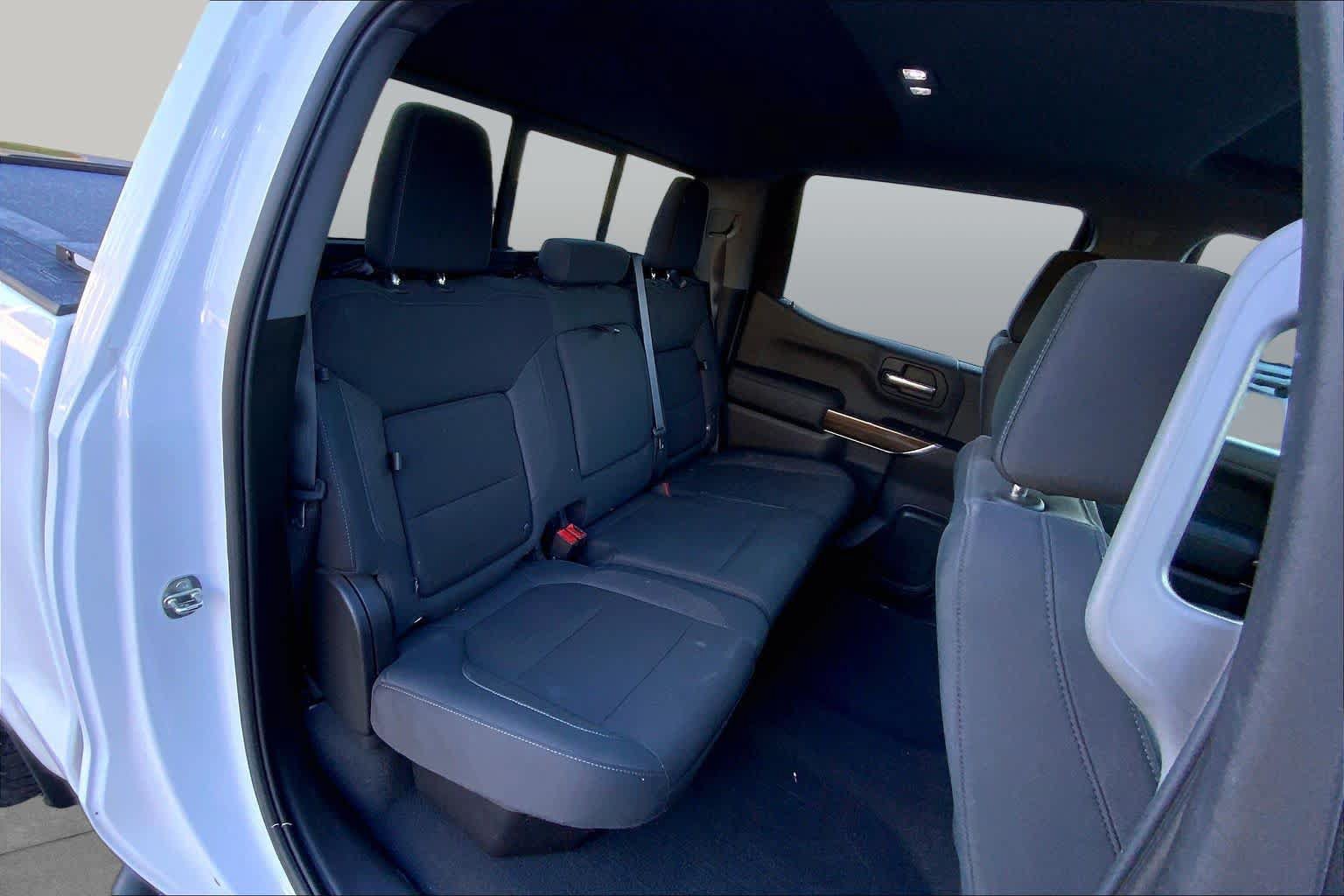 Used 2019 Chevrolet Silverado 1500 RST AWD/4WD image 17