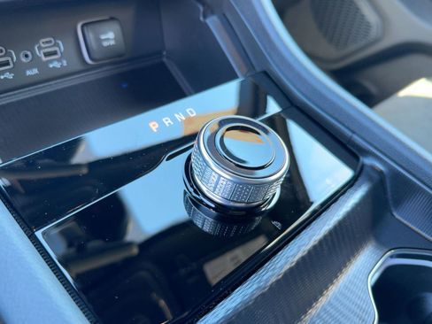 New 2025 Jeep Grand Cherokee Altitude image 16