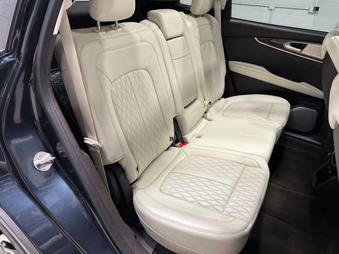 Used 2022 Lincoln Nautilus Black Label AWD/4WD image 19