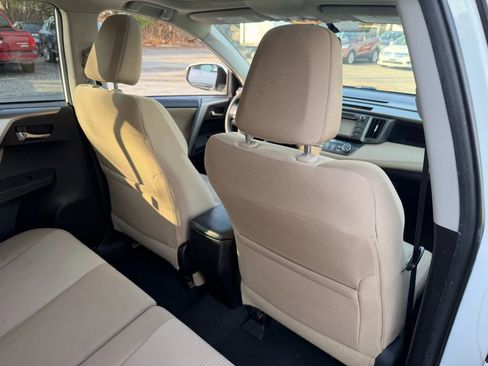 Used 2015 Toyota RAV4 XLE image 24
