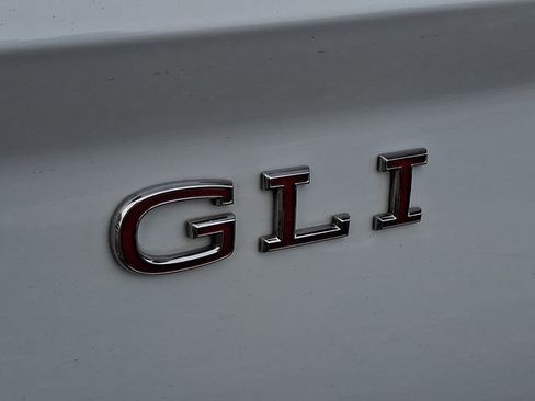 Certified 2025 Volkswagen Jetta GLI Autobahn image 30