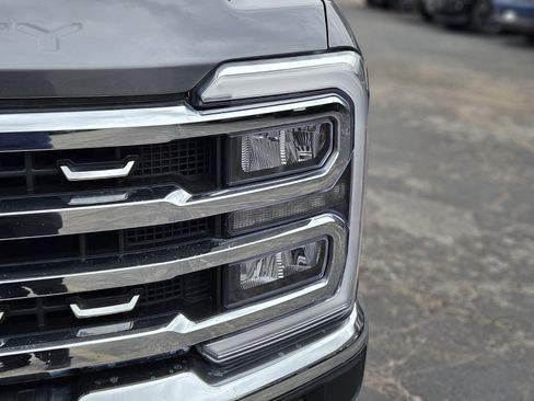 Certified 2023 Ford F250 Lariat image 12