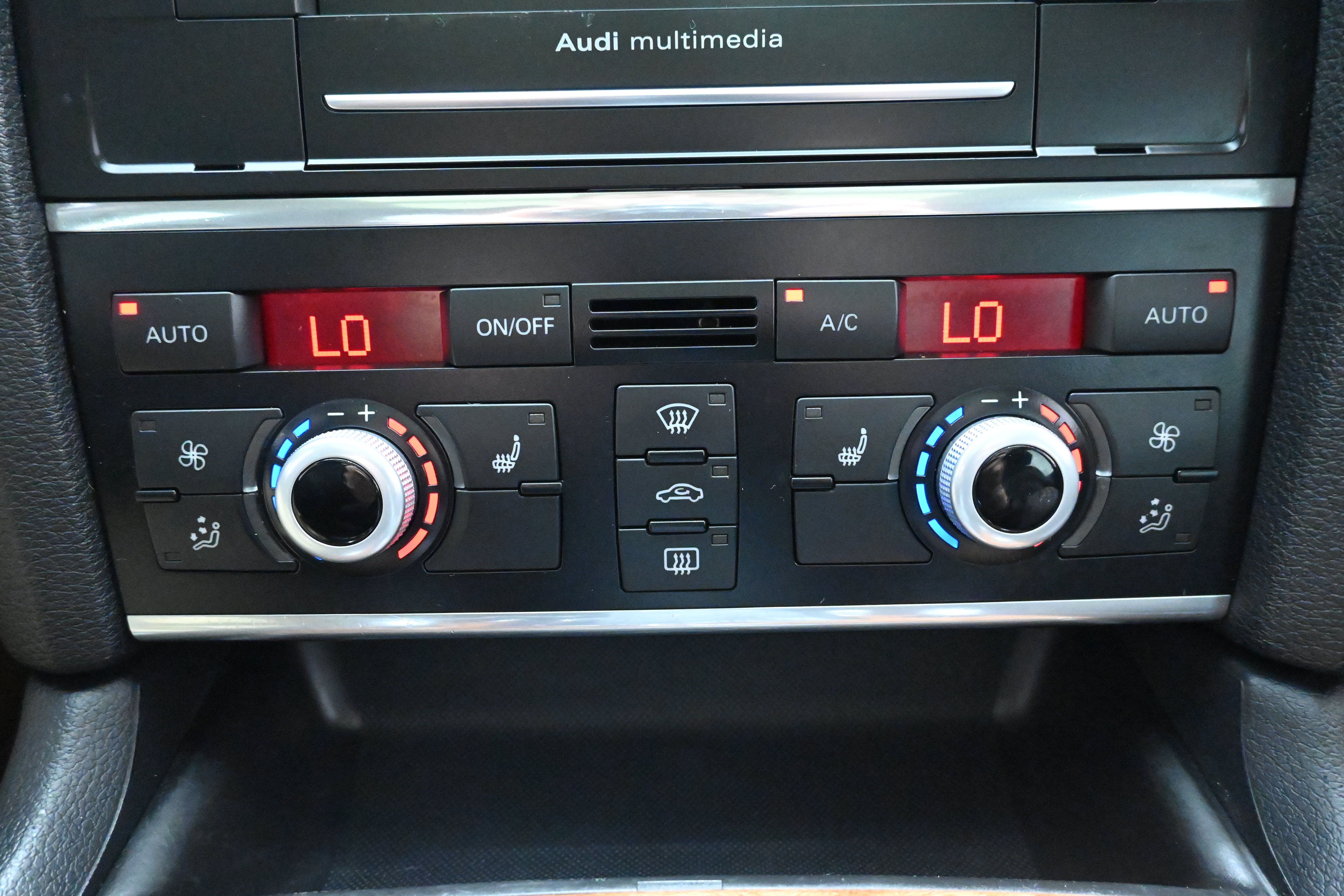 Used 2015 Audi Q7 3.0T Premium Plus w/ Premium Plus Package AWD/4WD image 16