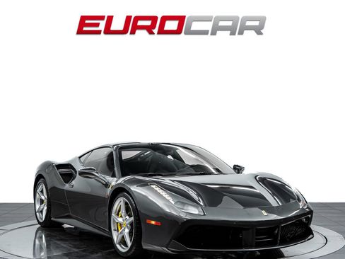 Used 2018 Ferrari 488 GTB RWD image 7
