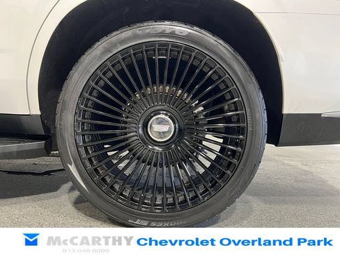 Used 2022 Cadillac Escalade Premium Luxury w/ Performance Package AWD/4WD image 37