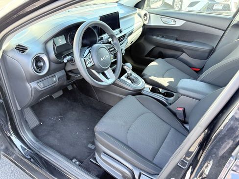 Used 2024 Kia Forte LXS image 13