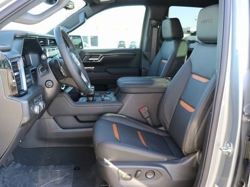 New 2026 GMC Sierra 1500 AT4 w/ AT4 Premium Package image 18