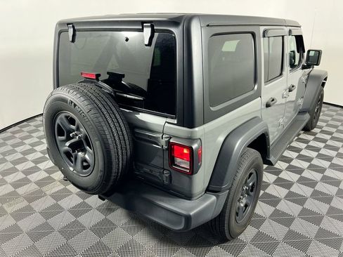 Used 2023 Jeep Wrangler Unlimited Sport AWD/4WD image 3