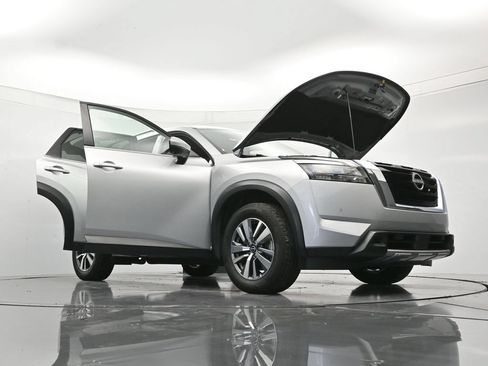 Certified 2025 Nissan Pathfinder SL FWD image 51
