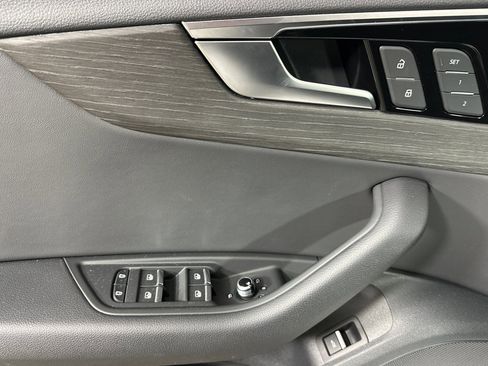 Used 2023 Audi A4 2.0T Premium w/ Convenience Package image 10