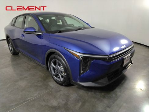 Used 2025 Kia K4 FWD image 3