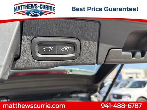 Used 2018 Volvo XC60 T5 Inscription w/ Convenience Package image 14