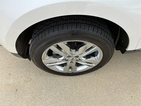 Used 2011 Ford Edge Limited image 10