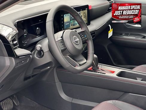 New 2025 Nissan Kicks SR AWD/4WD image 12