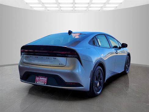 New 2026 Toyota Prius LE image 3