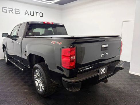 Used 2017 Chevrolet Silverado 1500 Custom w/ Custom Convenience Package AWD/4WD image 5