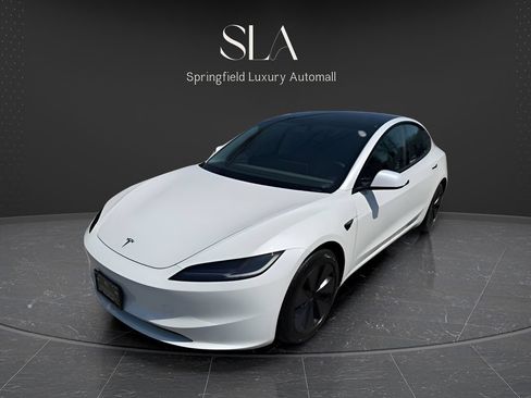 Used 2025 Tesla Model 3 Long Range AWD/4WD image 3