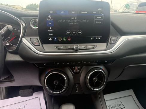 Used 2024 Chevrolet Blazer LT image 18