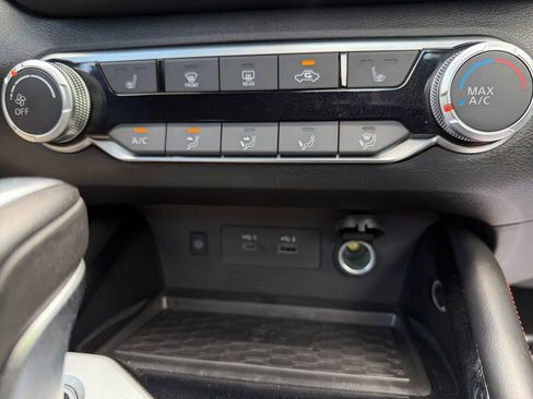 Used 2024 Nissan Altima 2.5 SR w/ SR Premium Package FWD image 19
