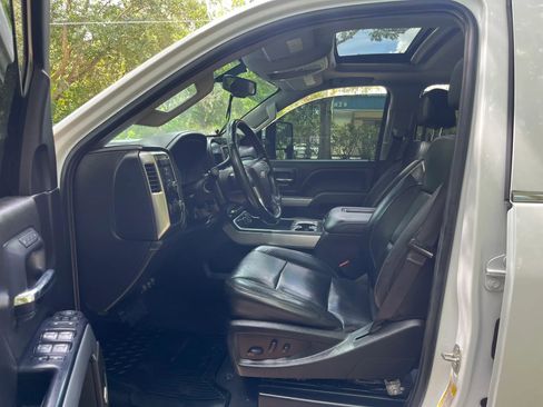 Used 2019 Chevrolet Silverado 2500 LTZ w/ Duramax Plus Package AWD/4WD image 15